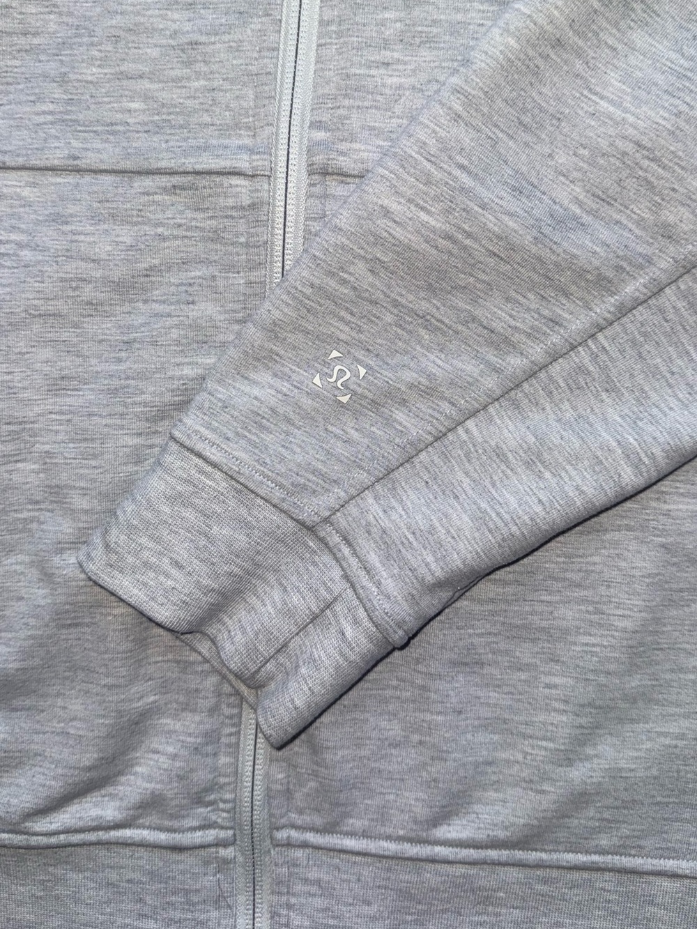 Lululemon Men’s City Sweat Zip Hoodie
In Heathered Ultra Light Grey Size L - Picture 9 of 15